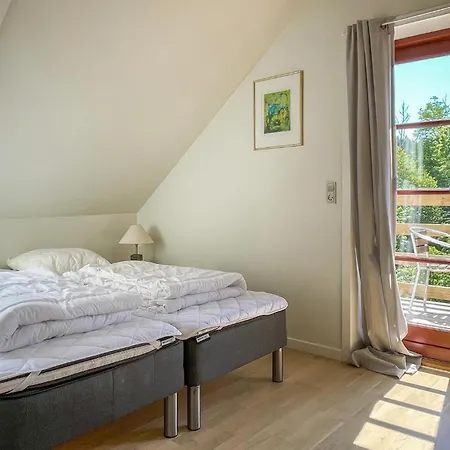 דירה 2 Bedroom Cozy In *